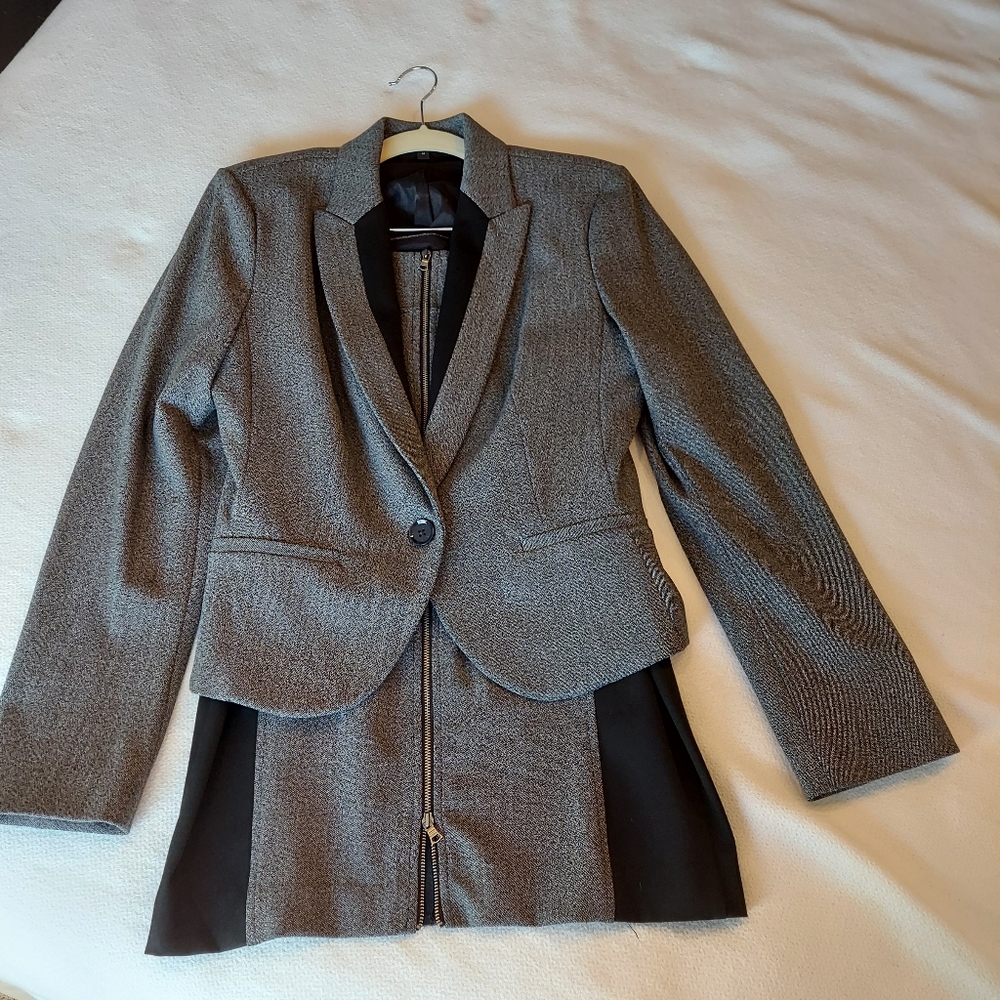 Express brand women's suit